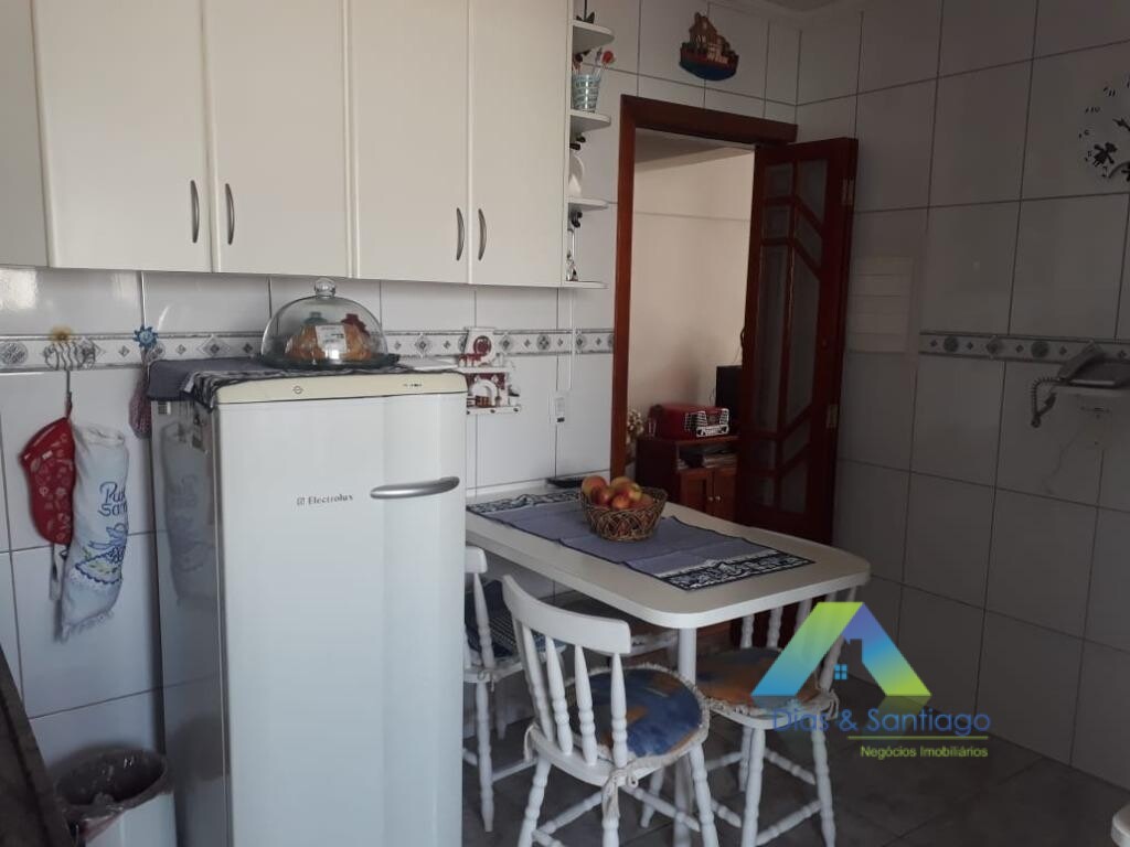 Apartamento à venda com 3 quartos, 95m² - Foto 4