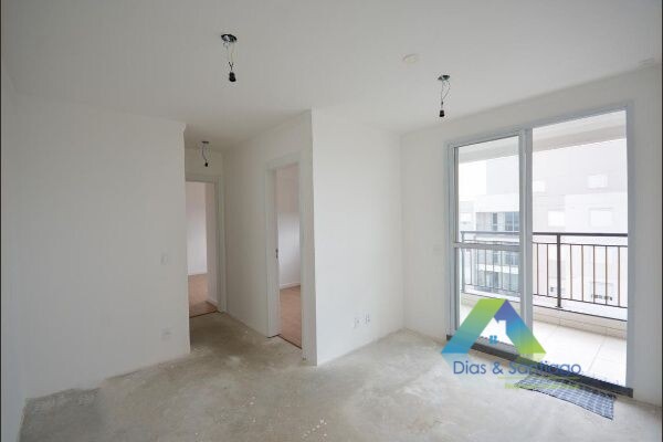 Apartamento à venda com 2 quartos, 57m² - Foto 1