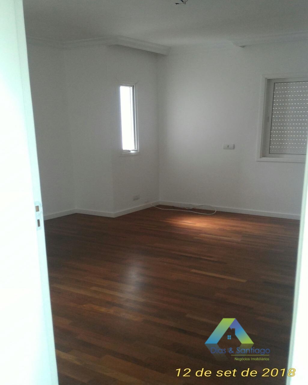 Sobrado à venda com 4 quartos, 350m² - Foto 17