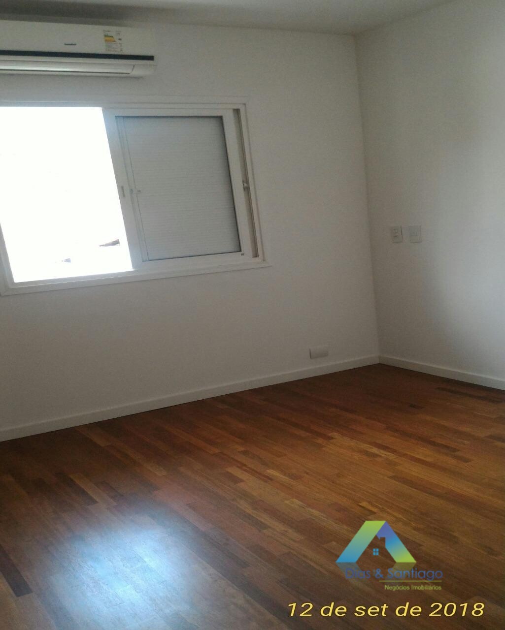 Sobrado à venda com 4 quartos, 350m² - Foto 32