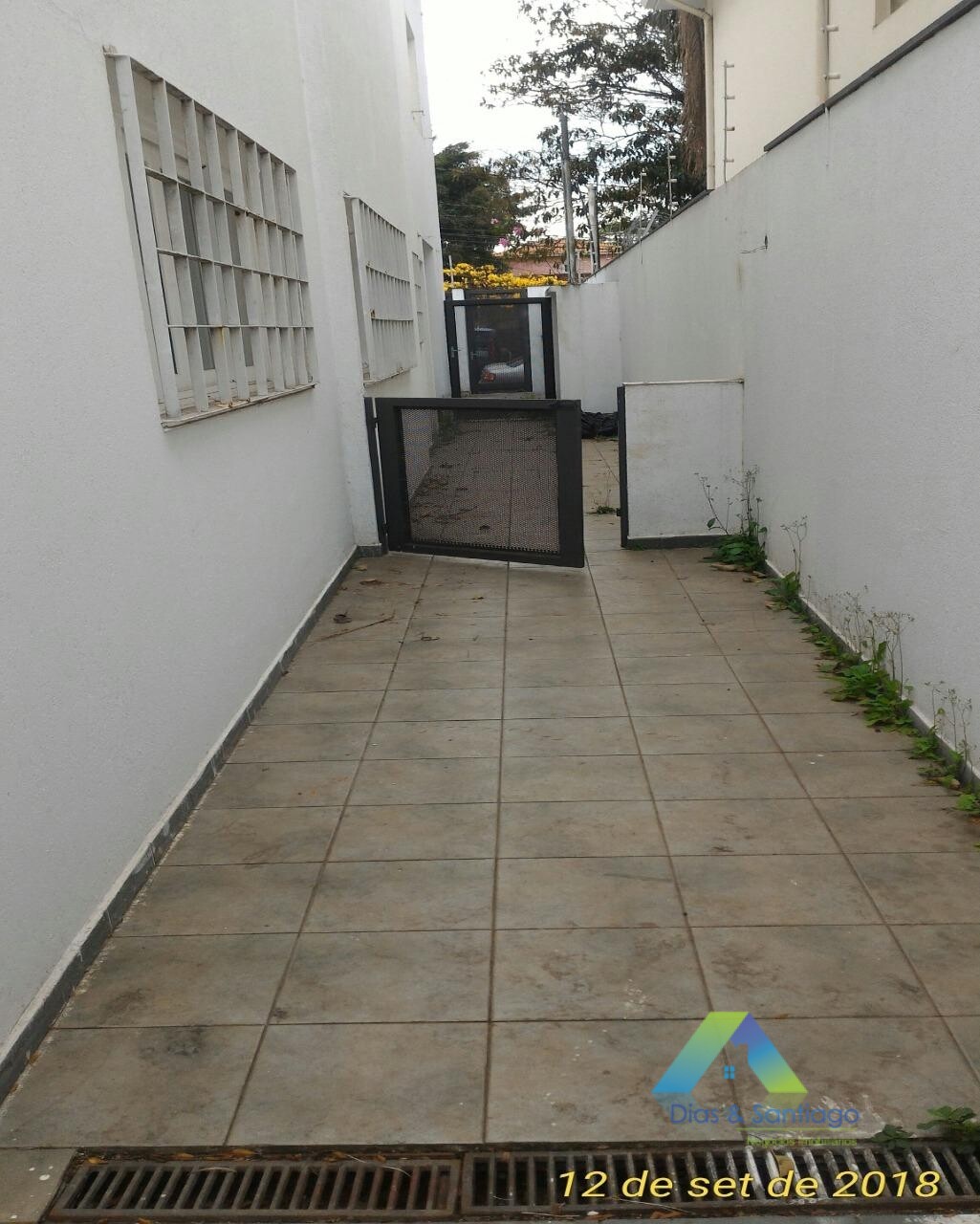 Sobrado à venda com 4 quartos, 350m² - Foto 44