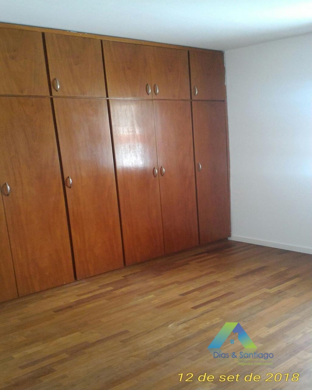 Sobrado à venda com 4 quartos, 350m² - Foto 33