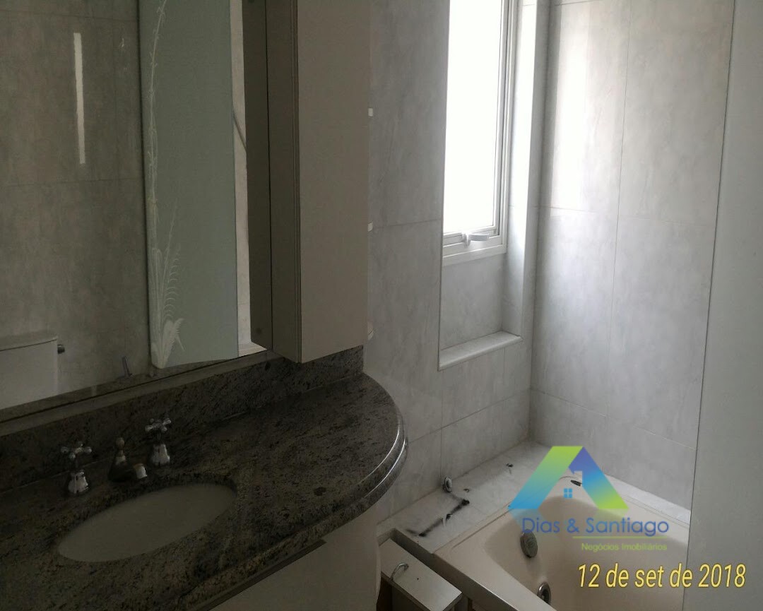 Sobrado à venda com 4 quartos, 350m² - Foto 25