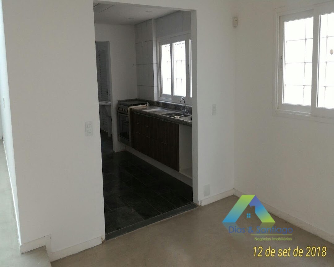 Sobrado à venda com 4 quartos, 350m² - Foto 7