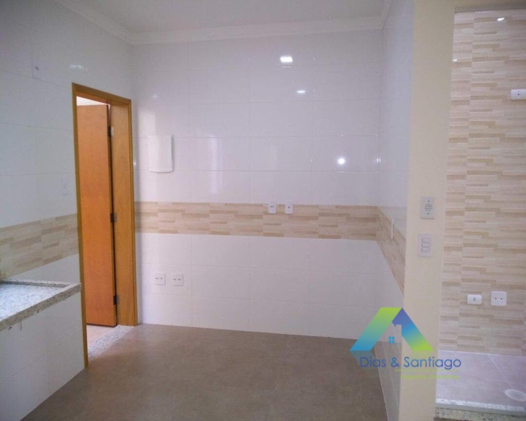 Sobrado à venda com 3 quartos, 135m² - Foto 2