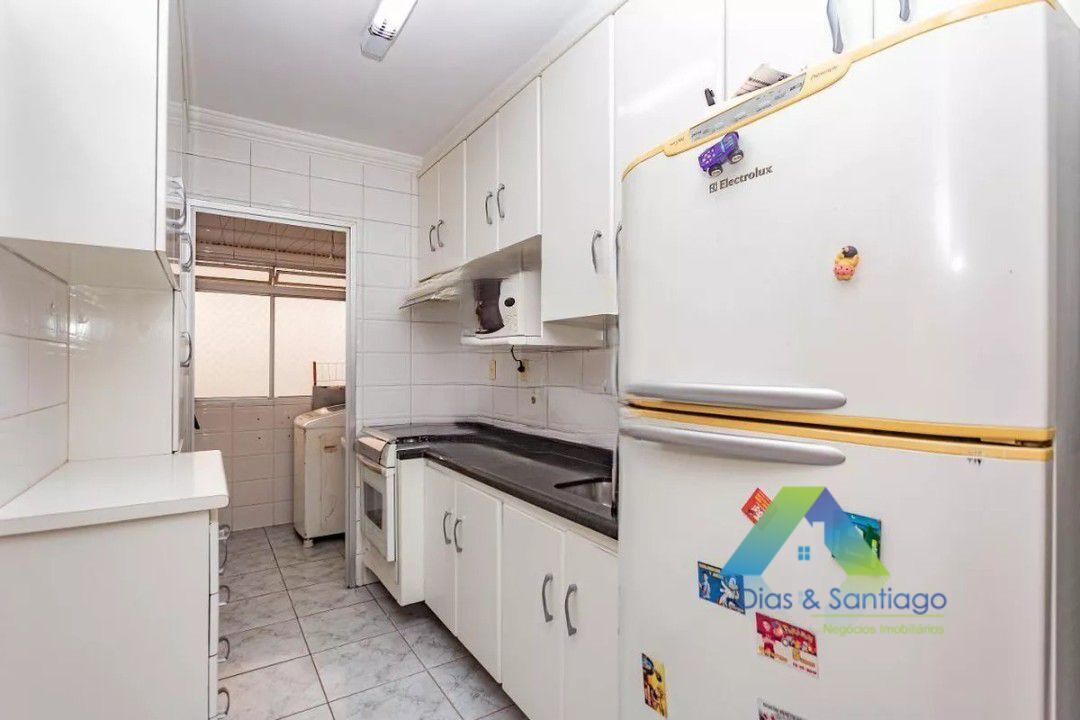 Apartamento à venda com 2 quartos, 52m² - Foto 11