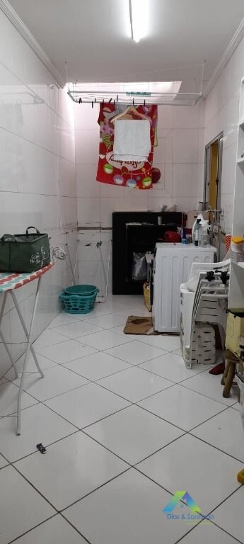 Sobrado à venda com 2 quartos, 300m² - Foto 26