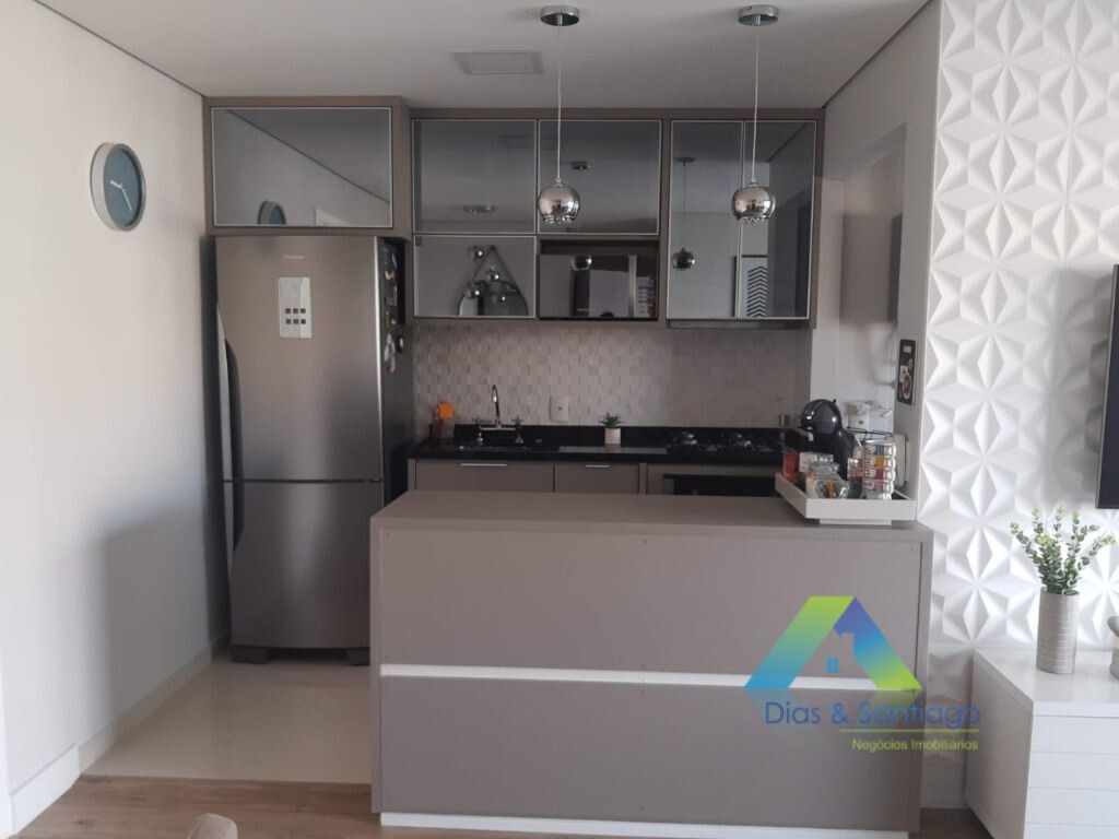 Apartamento à venda com 2 quartos, 64m² - Foto 2