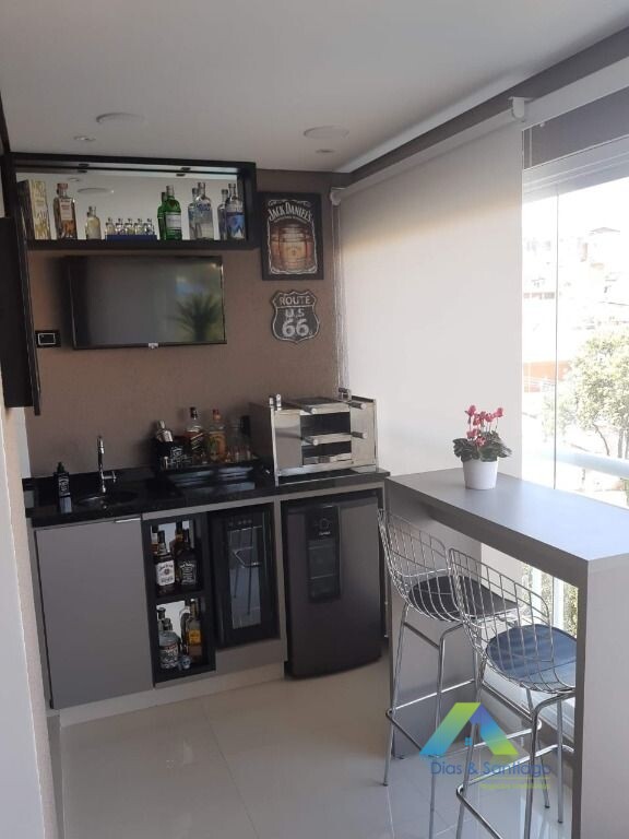 Apartamento à venda com 2 quartos, 64m² - Foto 7