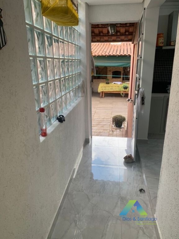 Sobrado à venda com 2 quartos, 175m² - Foto 4