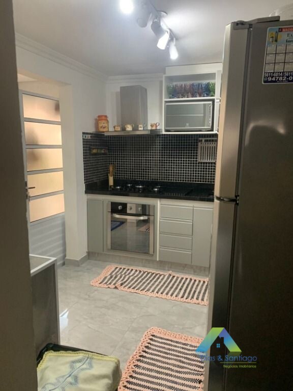 Sobrado à venda com 2 quartos, 175m² - Foto 2