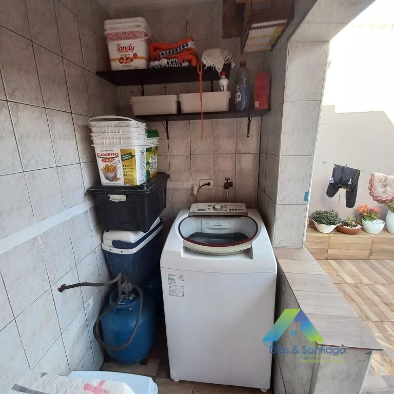 Sobrado à venda com 2 quartos, 175m² - Foto 28