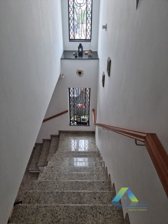 Sobrado à venda com 4 quartos, 150m² - Foto 11