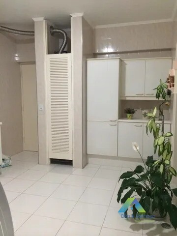 Apartamento à venda com 4 quartos, 250m² - Foto 12