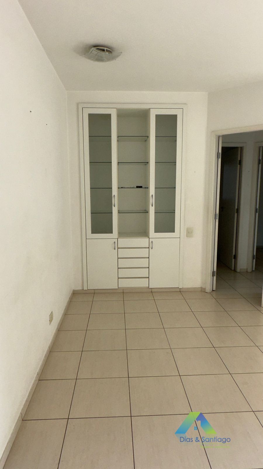 Apartamento à venda com 2 quartos, 63m² - Foto 12