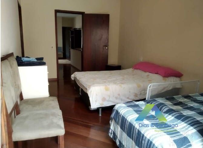 Sobrado à venda com 4 quartos, 300m² - Foto 8