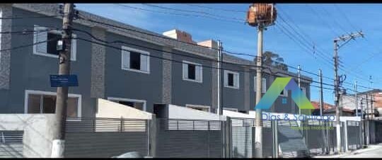 Sobrado à venda com 3 quartos, 123m² - Foto 2