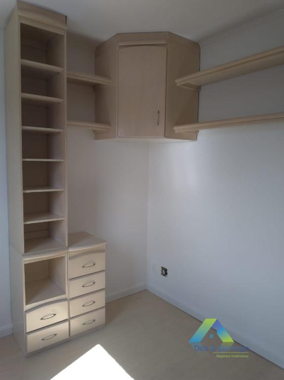 Apartamento à venda com 2 quartos, 60m² - Foto 17