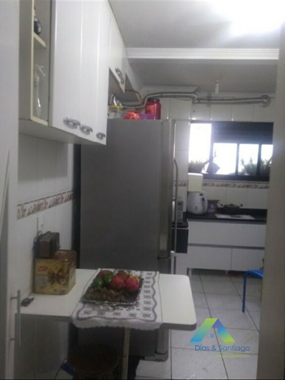 Apartamento à venda com 3 quartos, 94m² - Foto 3