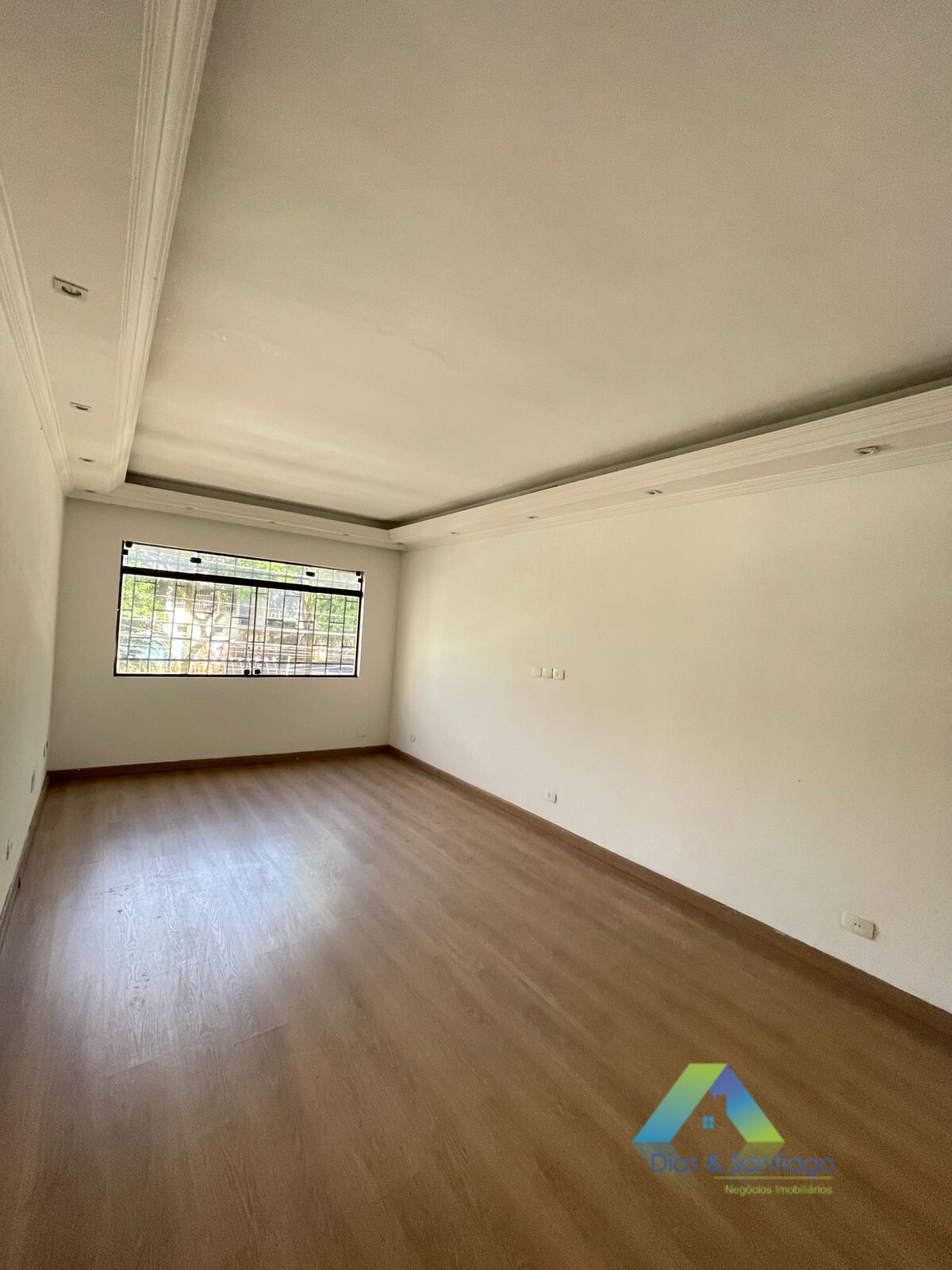 Sobrado à venda com 3 quartos, 159m² - Foto 1