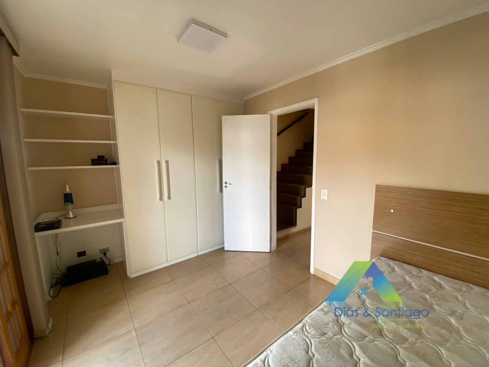 Casa de Condomínio à venda com 4 quartos, 210m² - Foto 14