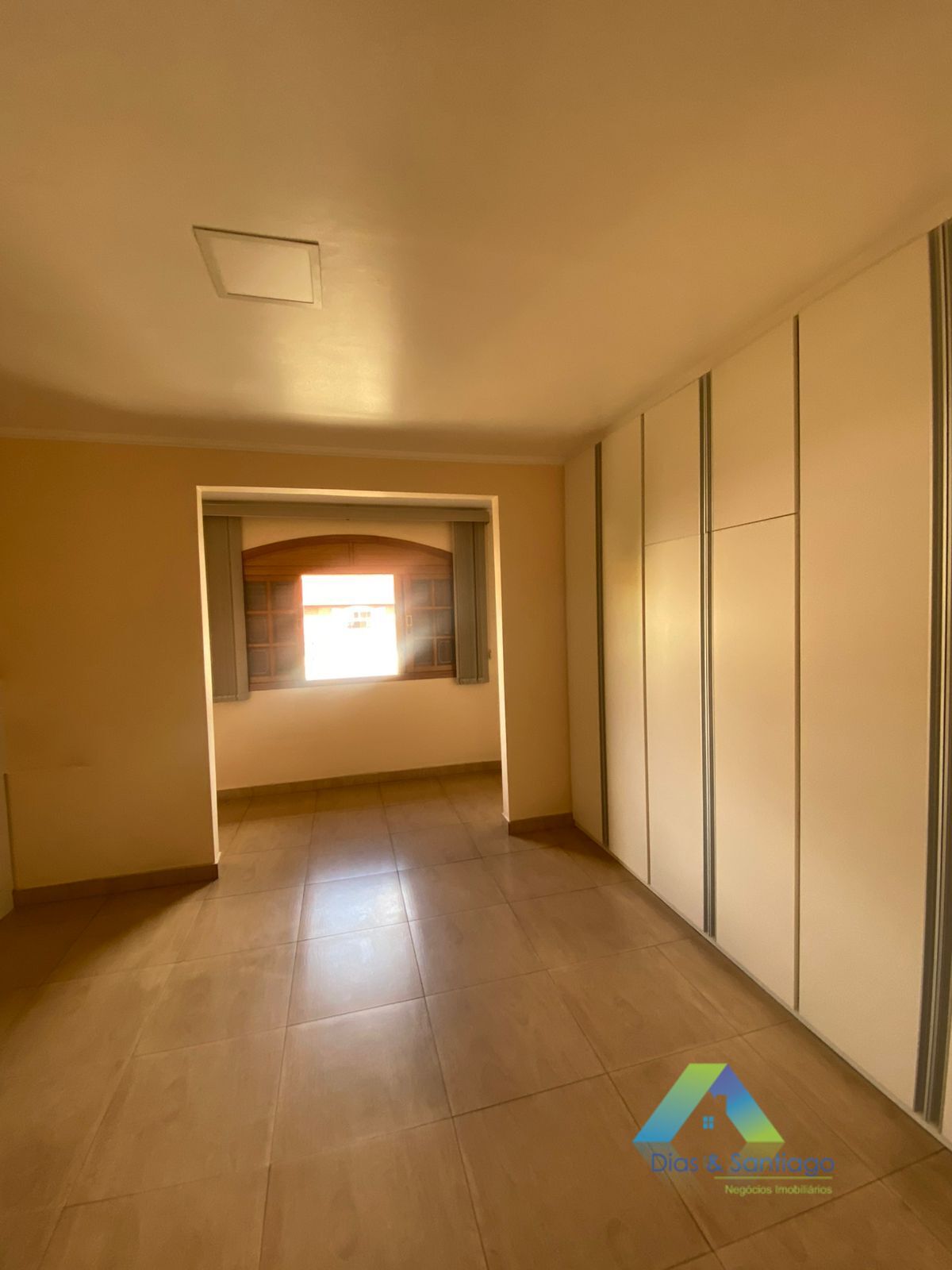 Casa de Condomínio à venda com 4 quartos, 210m² - Foto 8