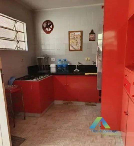 Casa para alugar com 4 quartos, 200m² - Foto 9