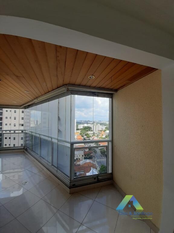 Apartamento à venda com 4 quartos, 141m² - Foto 2