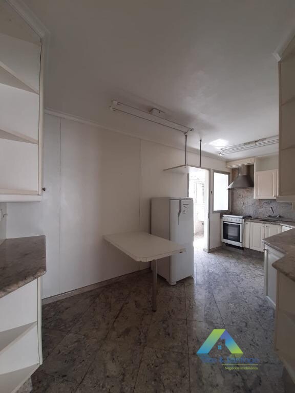 Apartamento à venda com 4 quartos, 141m² - Foto 7