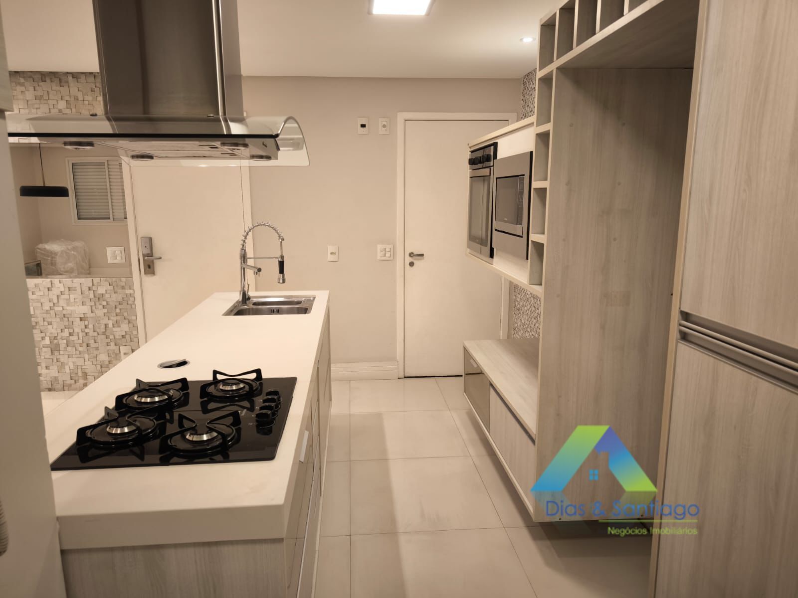 Apartamento para alugar com 2 quartos, 84m² - Foto 4