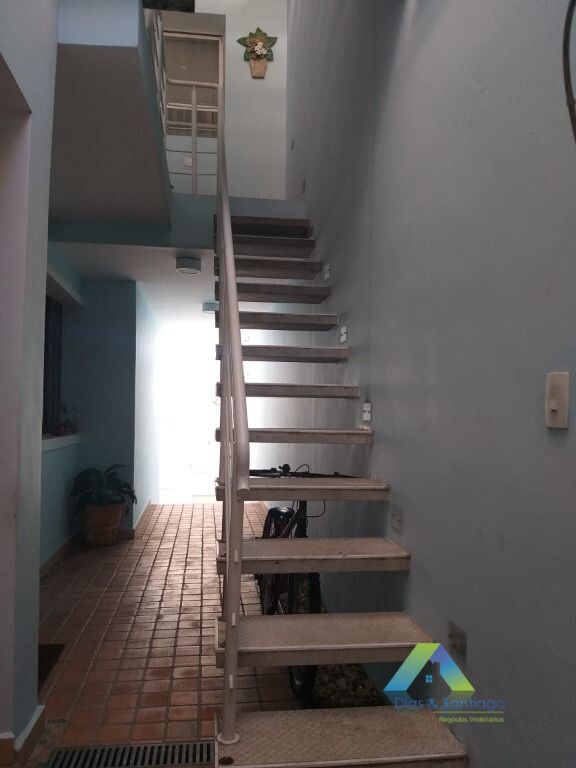 Sobrado à venda com 3 quartos, 265m² - Foto 52