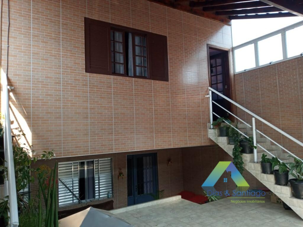 Sobrado à venda com 6 quartos, 190m² - Foto 46