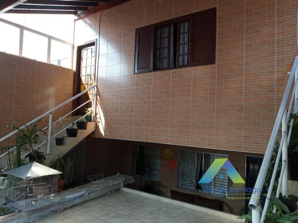 Sobrado à venda com 6 quartos, 190m² - Foto 48