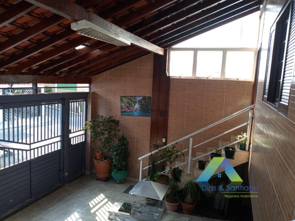 Sobrado à venda com 6 quartos, 190m² - Foto 44