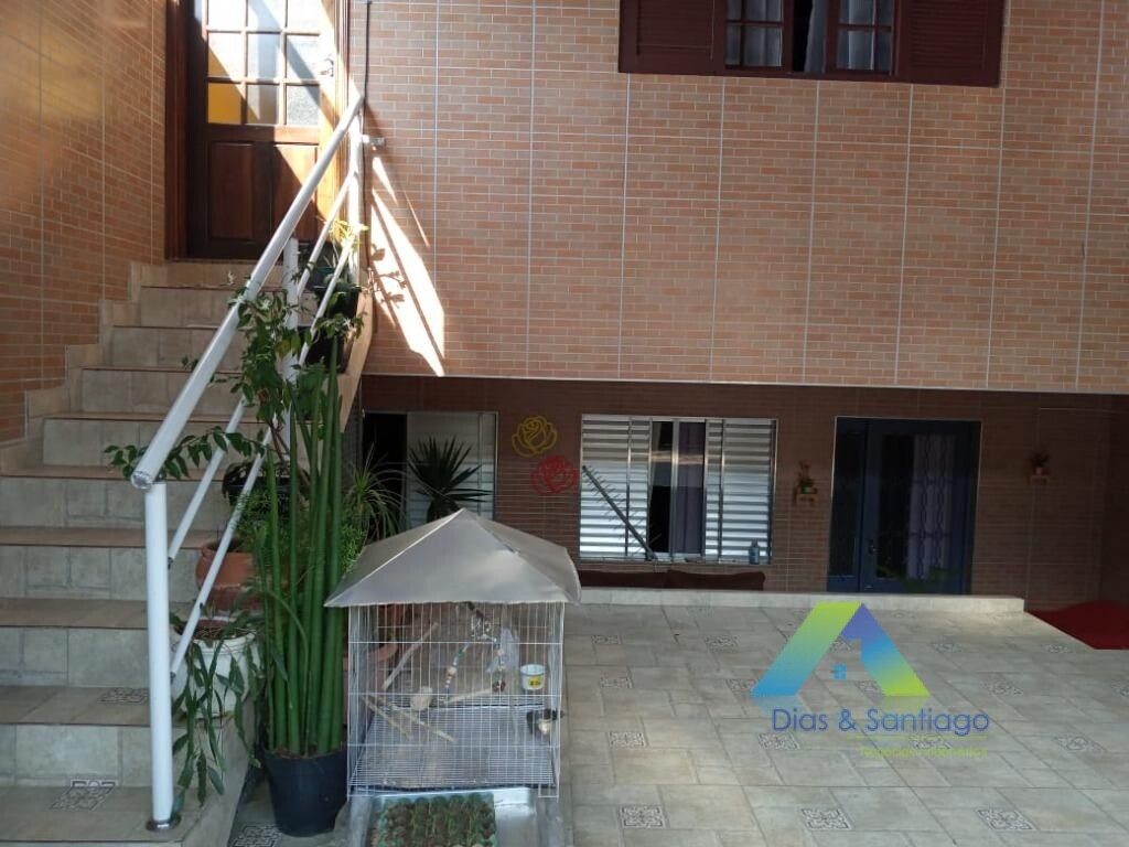 Sobrado à venda com 6 quartos, 190m² - Foto 49