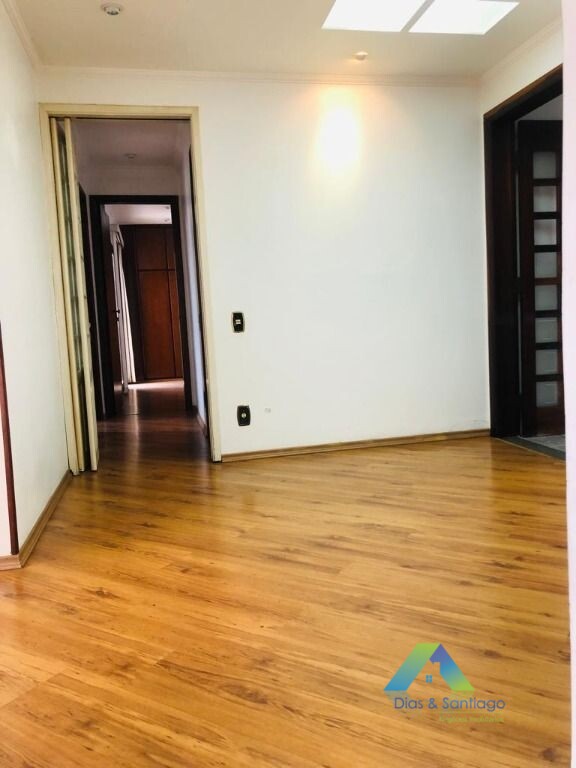 Apartamento à venda com 3 quartos, 98m² - Foto 2