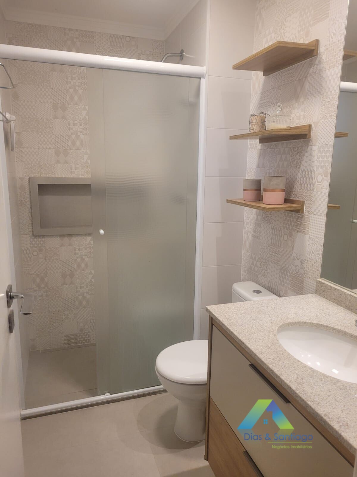 Apartamento à venda com 2 quartos, 75m² - Foto 11