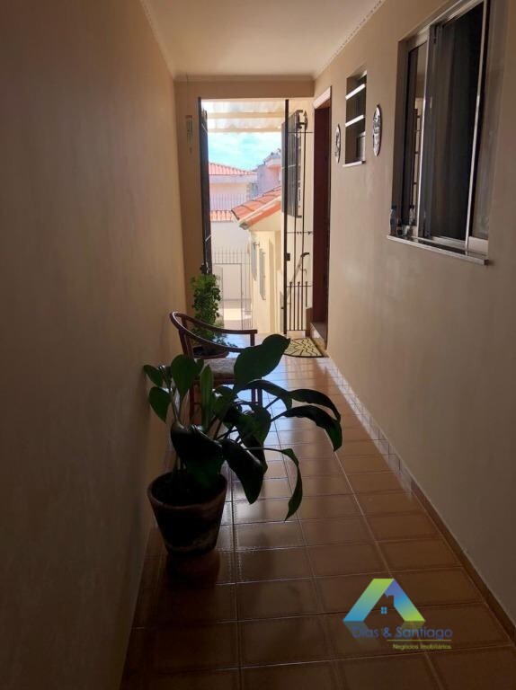 Casa à venda com 2 quartos, 130m² - Foto 4