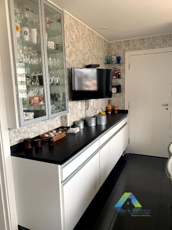 Apartamento à venda com 4 quartos, 278m² - Foto 1