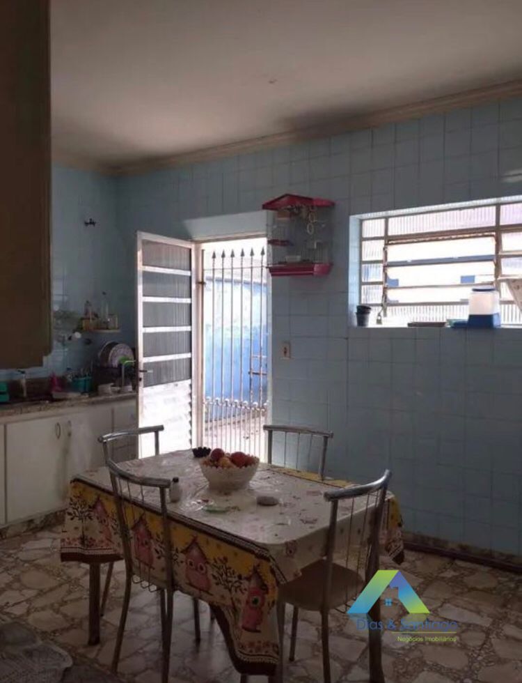 Sobrado à venda com 5 quartos, 270m² - Foto 4