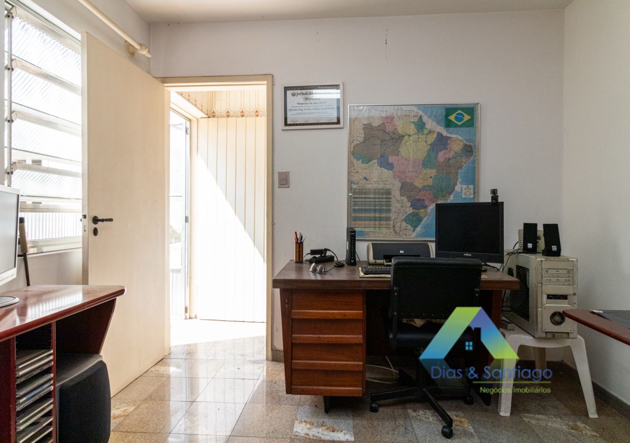 Sobrado para alugar com 4 quartos, 210m² - Foto 17