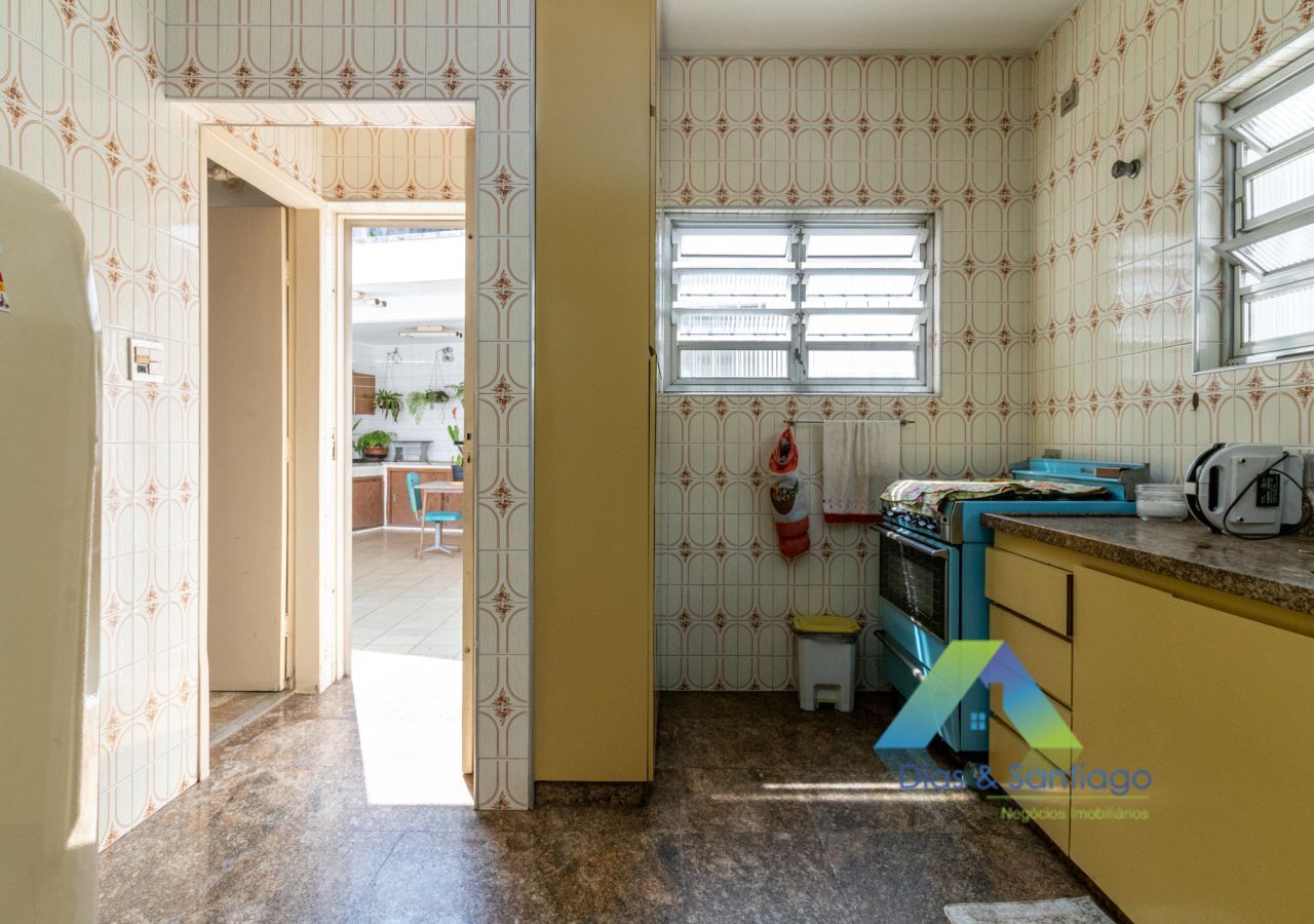 Sobrado para alugar com 4 quartos, 210m² - Foto 5
