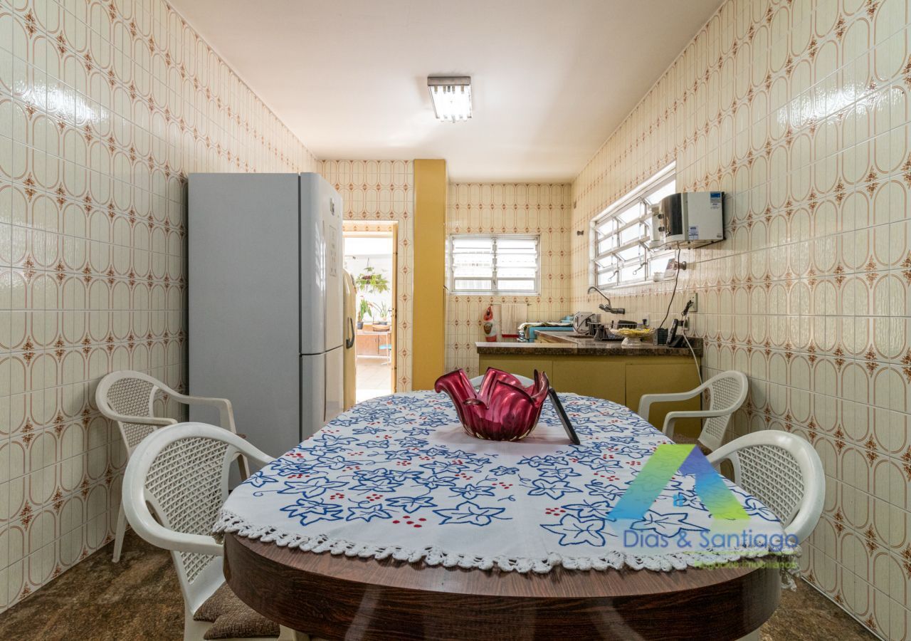 Sobrado para alugar com 4 quartos, 210m² - Foto 7