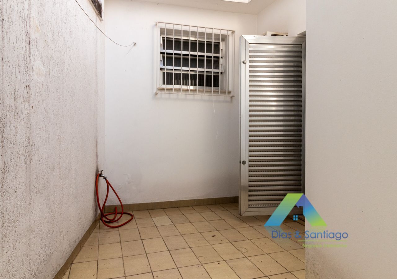 Sobrado para alugar com 4 quartos, 210m² - Foto 35