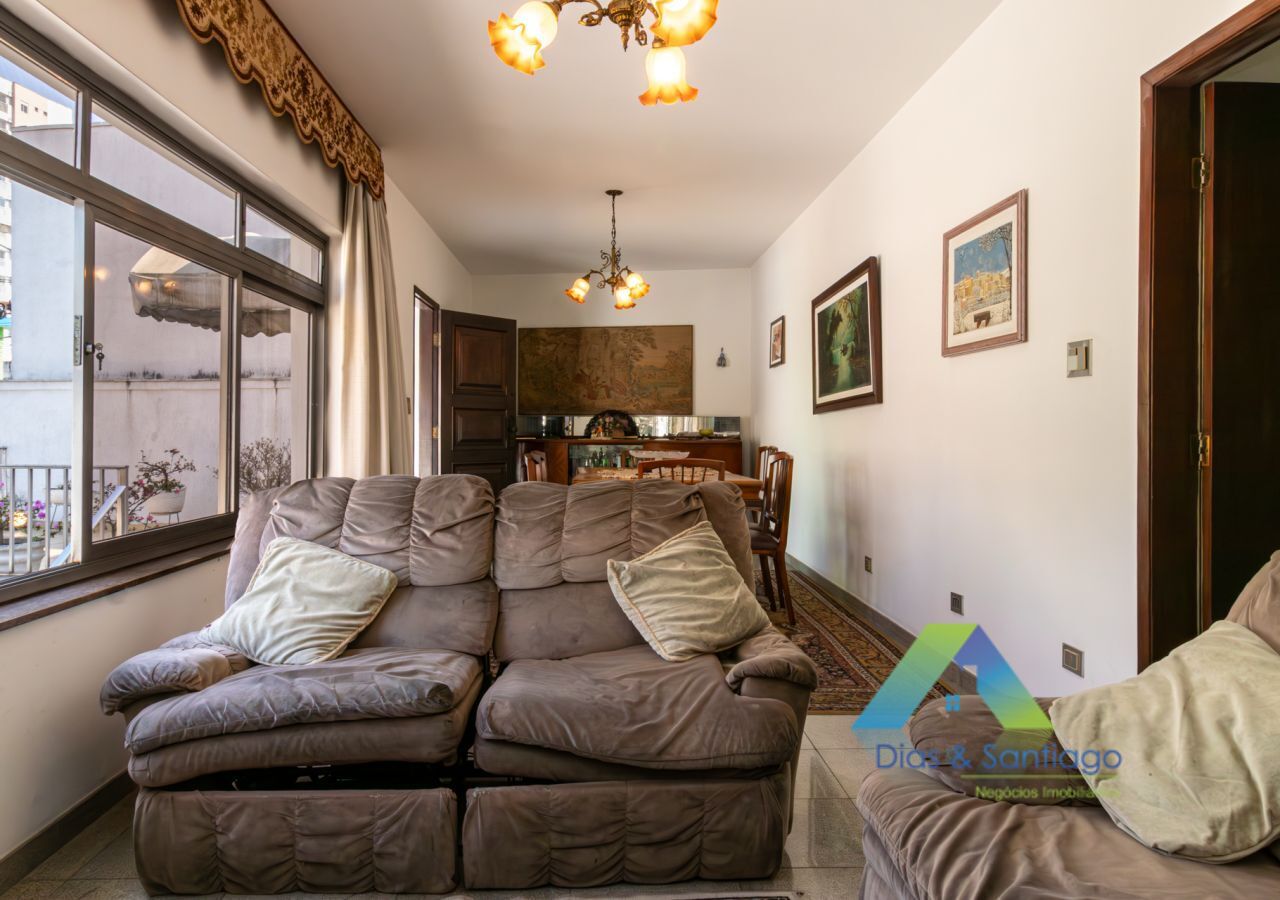 Sobrado para alugar com 4 quartos, 210m² - Foto 1
