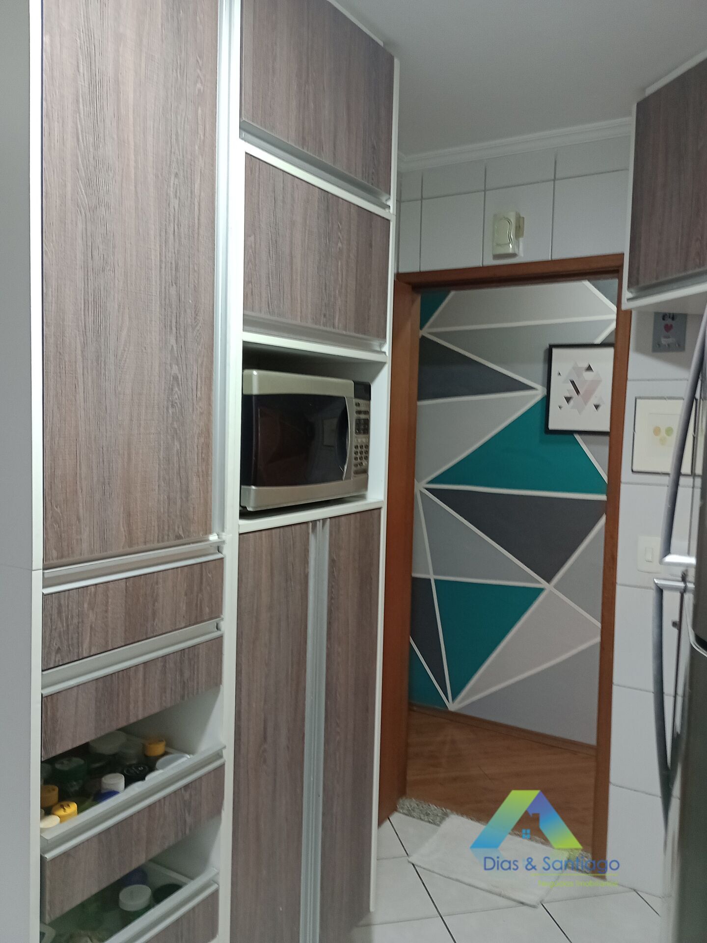 Apartamento à venda com 2 quartos, 69m² - Foto 4