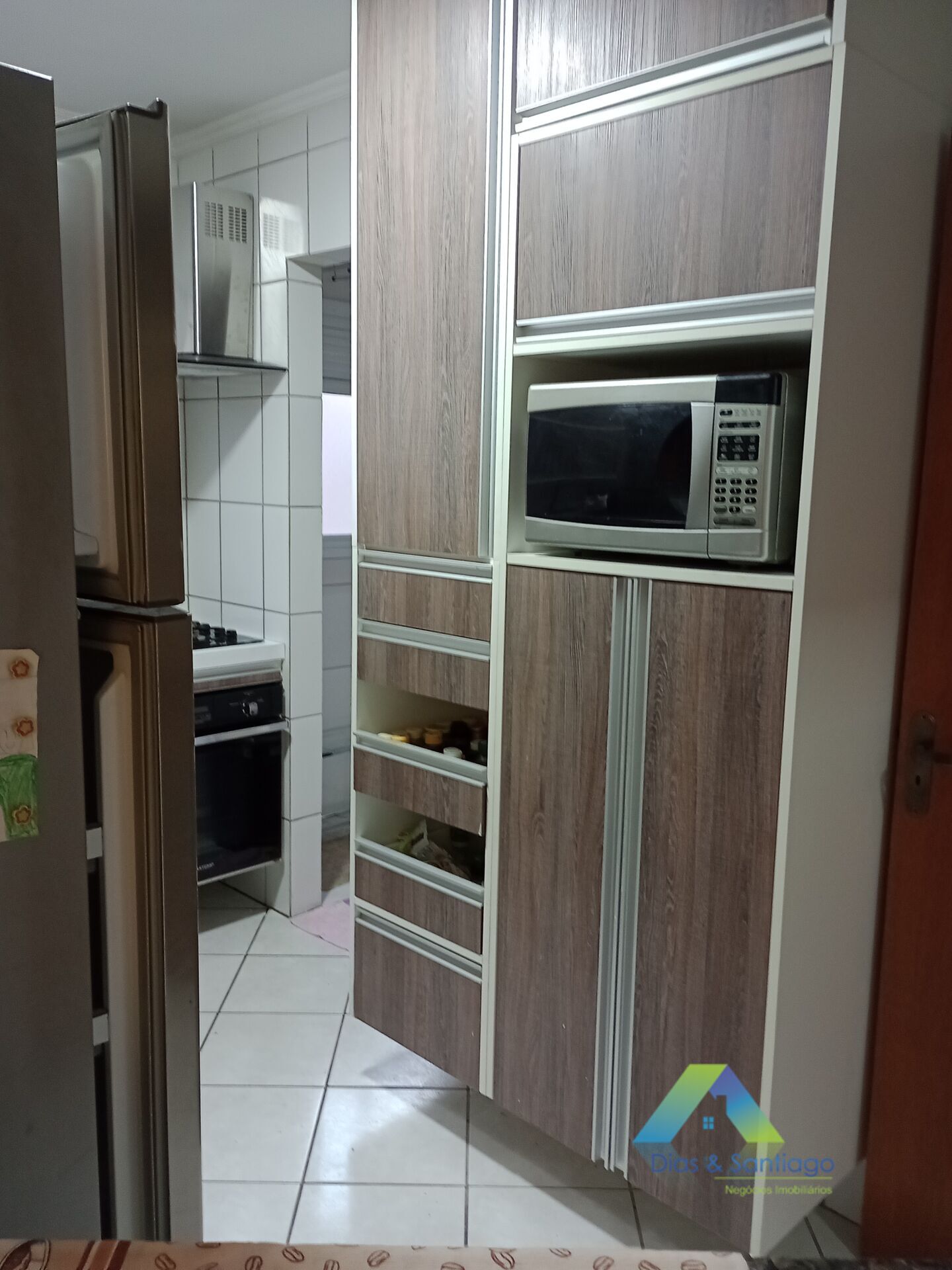 Apartamento à venda com 2 quartos, 69m² - Foto 3