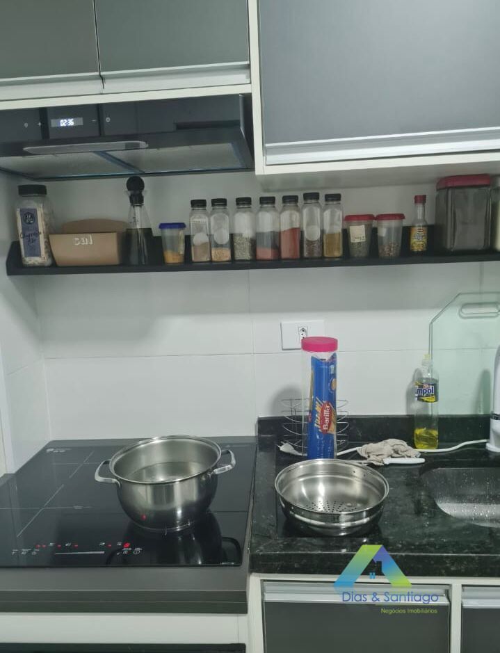 Apartamento à venda com 1 quarto, 30m² - Foto 2