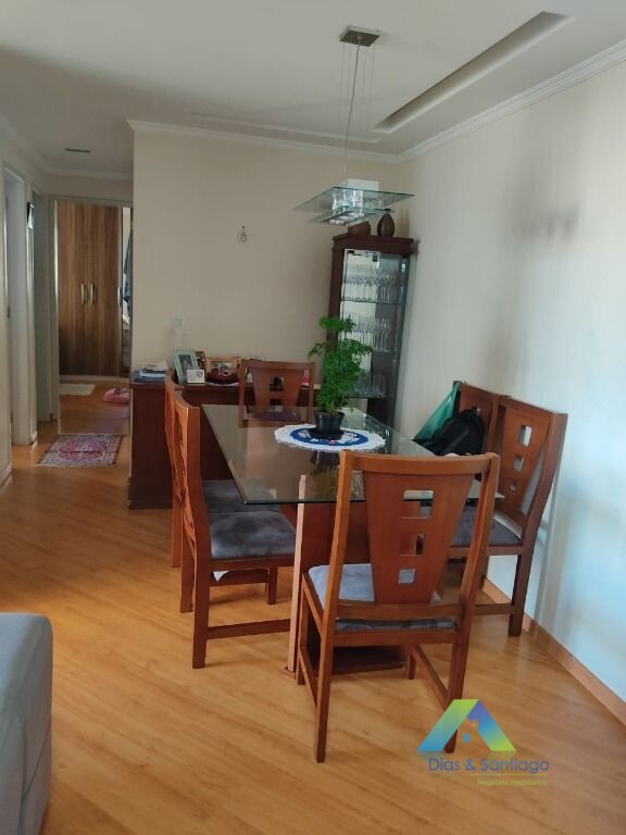 Apartamento à venda com 2 quartos, 60m² - Foto 11