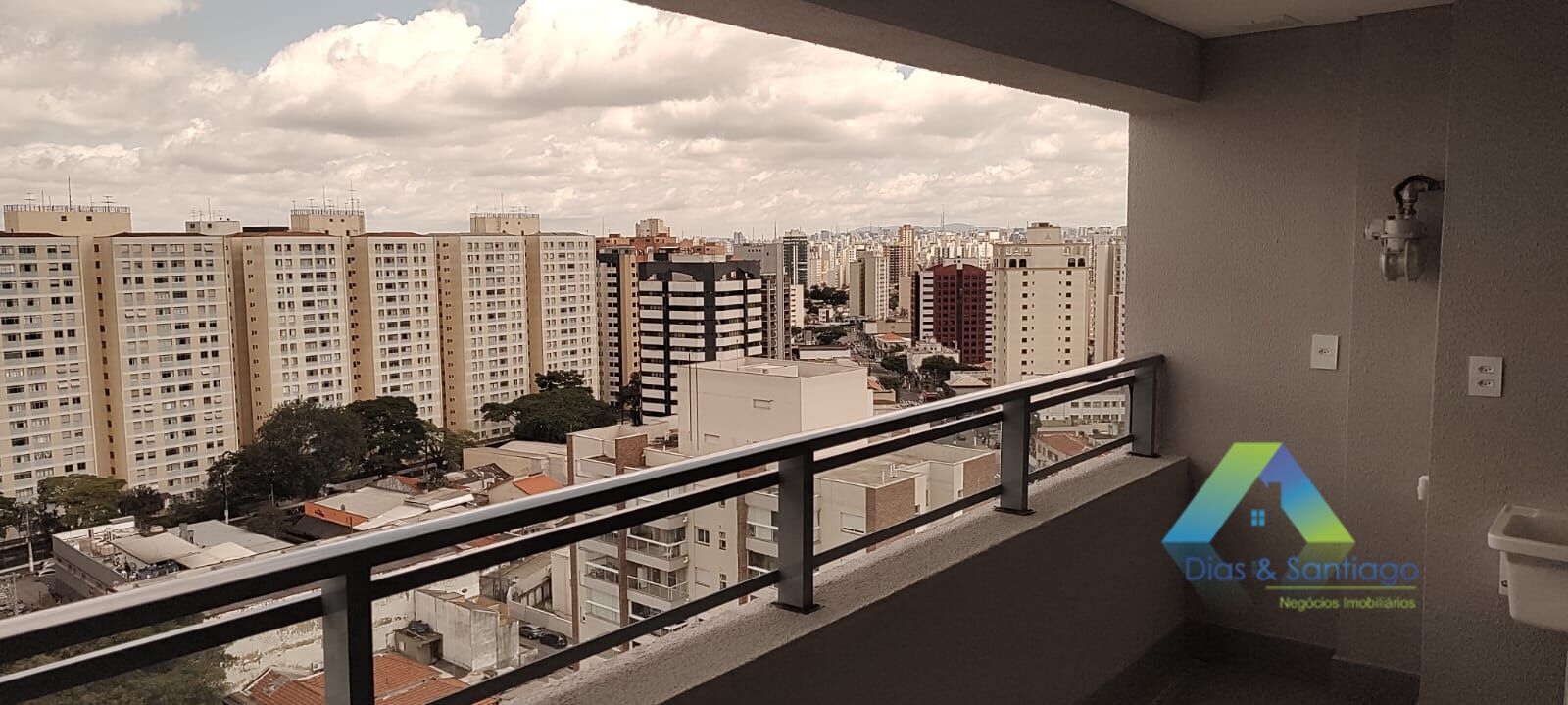 Apartamento à venda com 2 quartos, 80m² - Foto 3